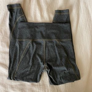 Athleta Salutation 7/8 leggings